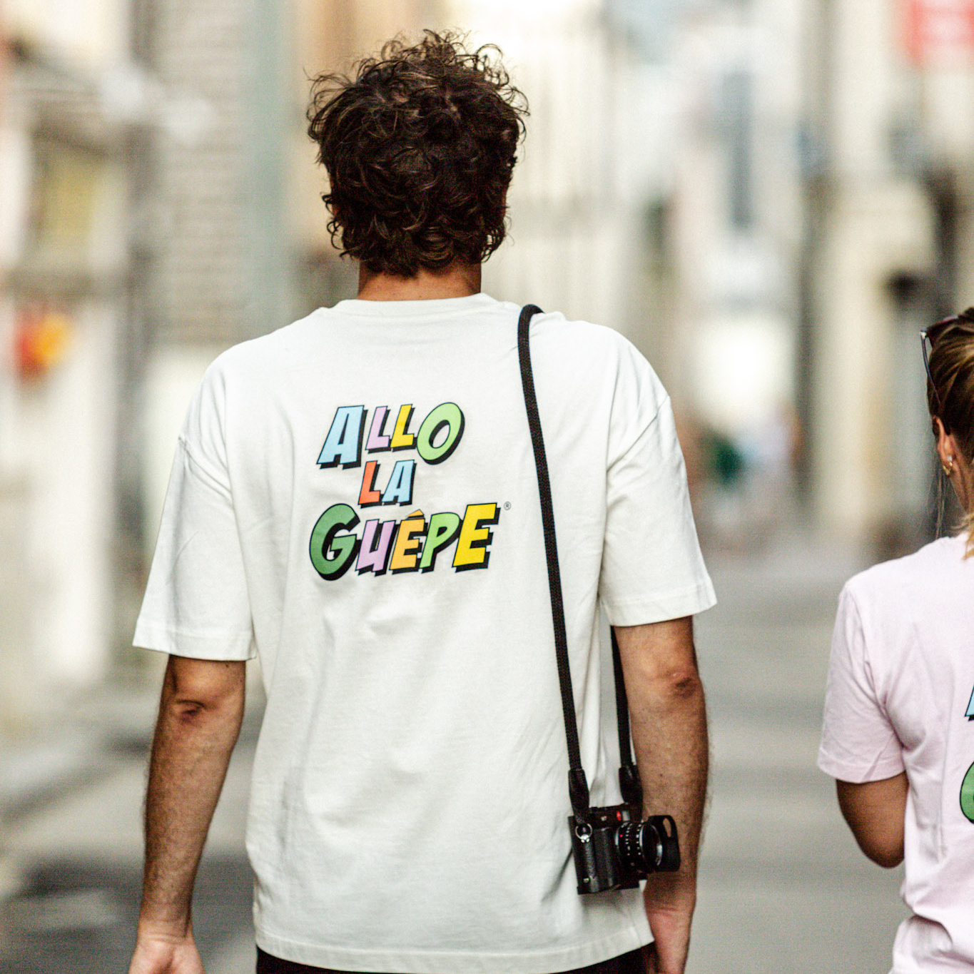 dos t-shirt blanc allo la guepe